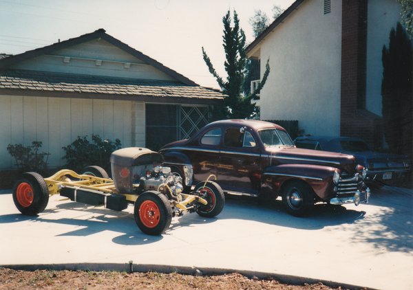 29 Model A & 48 Ford.jpg